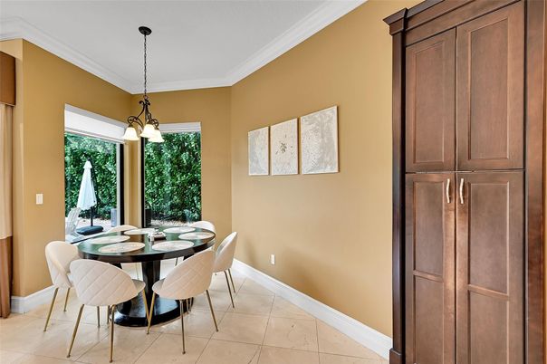 Dining room, Interior, Pendant Lights