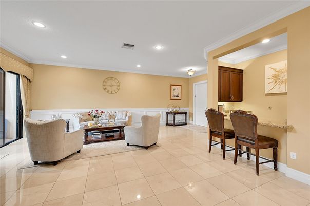 Dining room, Interior, Living room, Recessed Lighting