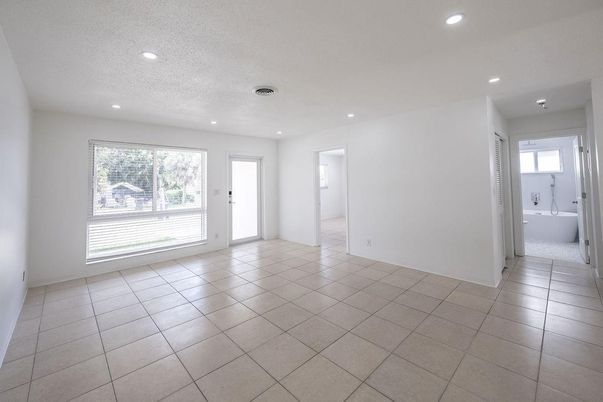 Bathroom, Empty room, Interior, Recessed Lighting