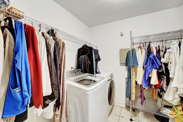 Interior, Washer
