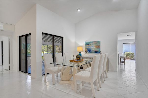 Dining room, Interior, Recessed Lighting