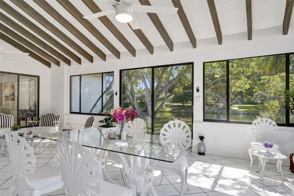 Dining room, Interior, Wooden Beams