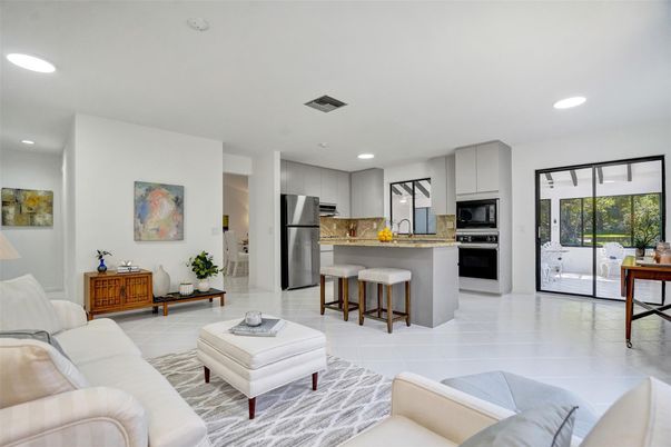 Interior, Kitchen, Living room, Recessed Lighting, Stainless Steel Appliances