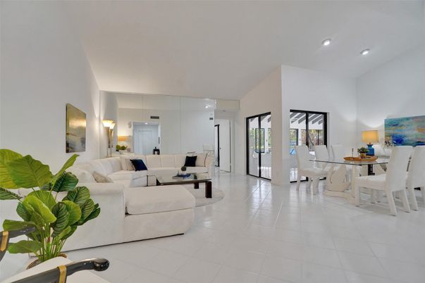 Dining room, Interior, Living room, Recessed Lighting
