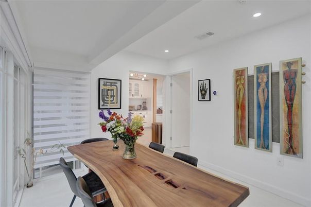 Dining room, Interior, Recessed Lighting