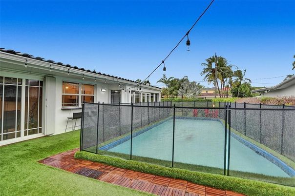 Exterior, Pool, Tennis Courts