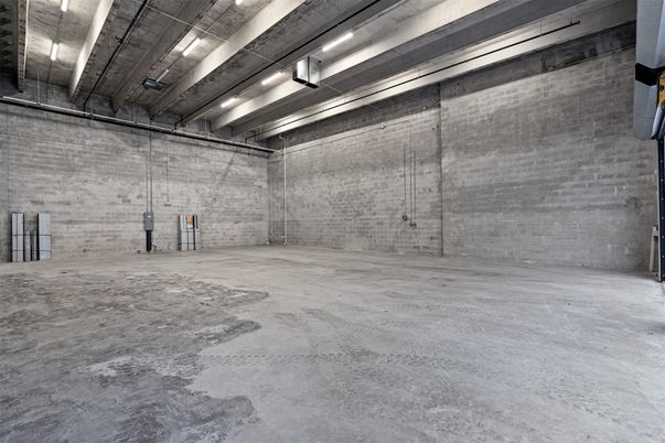Garage, Interior, Stone Walls