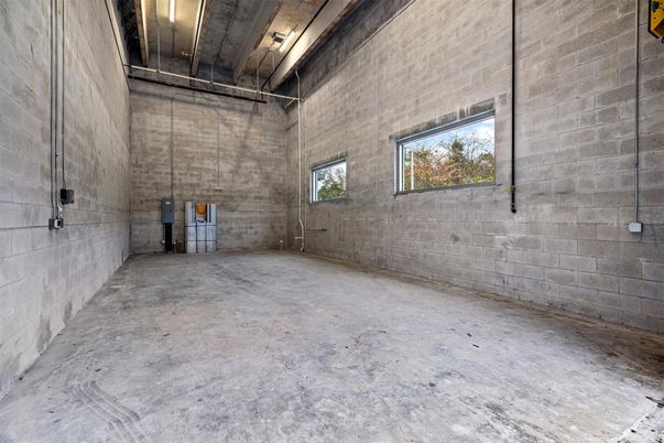 Garage, Interior, Stone Walls