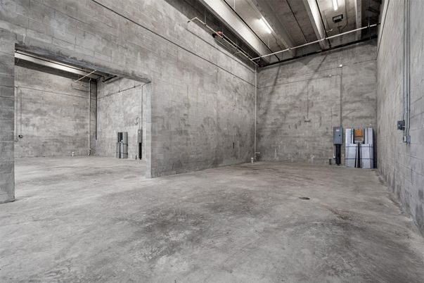 Garage, Interior, Stone Walls