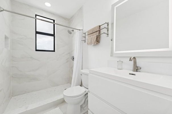 Bathroom, Interior, Marble Walls, Recessed Lighting