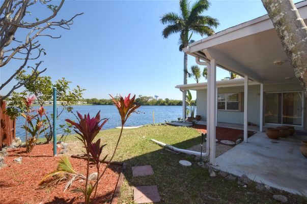 Backyard, Exterior, Water