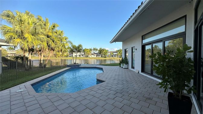 Exterior, Pool, Water