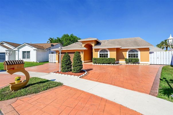 Backyard, Exterior, Facade, Spanish Mediterranean