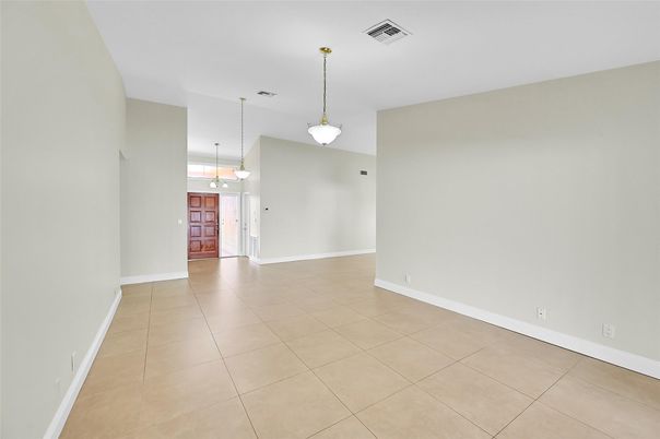 Empty room, Interior, Pendant Lights
