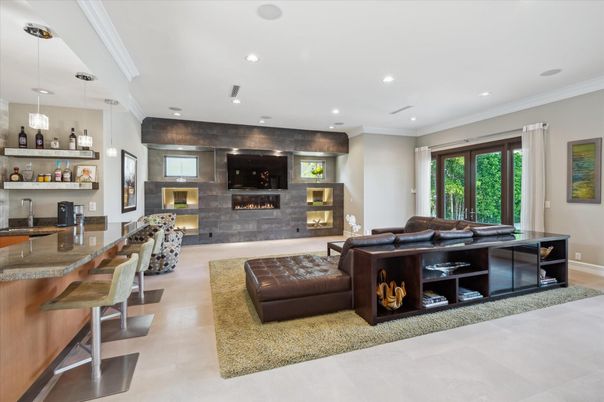 Fireplace, Interior, Living room, Pendant Lights, Recessed Lighting