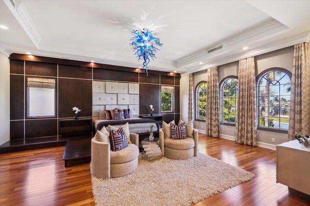 Dining room, Interior, Living room, Recessed Lighting, Wood Texture Flooring