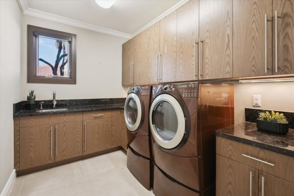 Interior, Washer