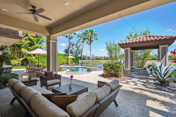 Exterior, Pool, Water