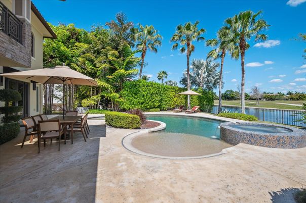 Exterior, Pool, Water