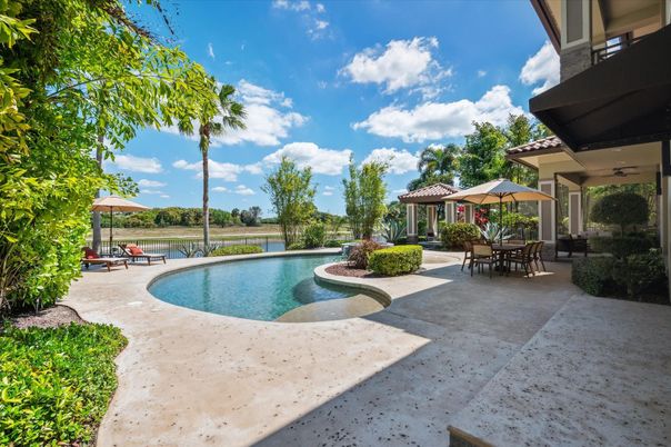 Exterior, Pool, Water