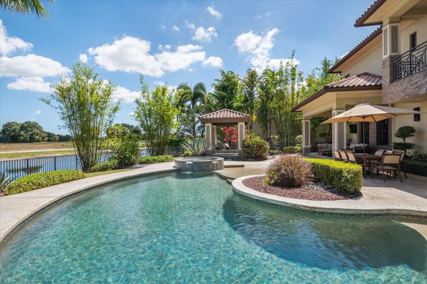 Exterior, Pool, Water