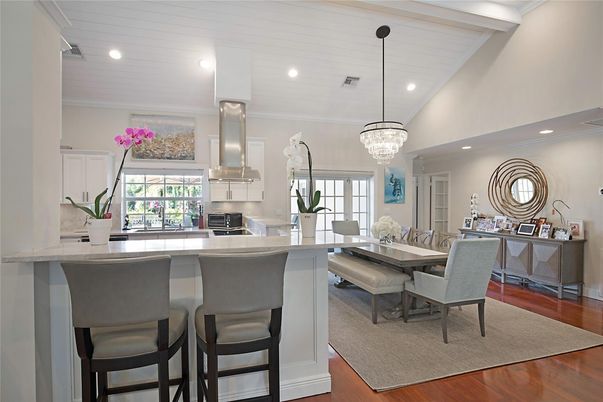 Chandelier, Dining room, Interior, Kitchen, Recessed Lighting, Wood Texture Flooring