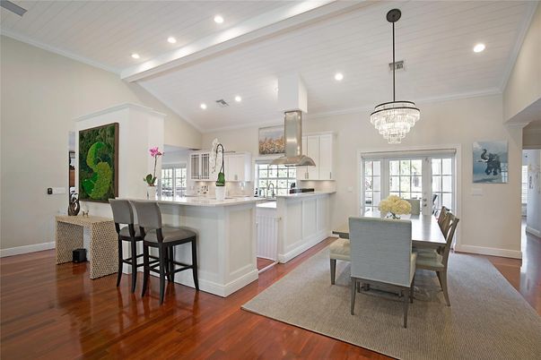 Chandelier, Dining room, Interior, Kitchen, Recessed Lighting, Wood Texture Flooring