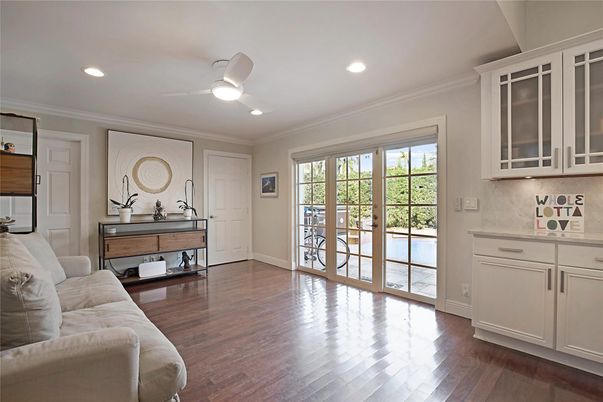 Interior, Recessed Lighting, Wood Texture Flooring