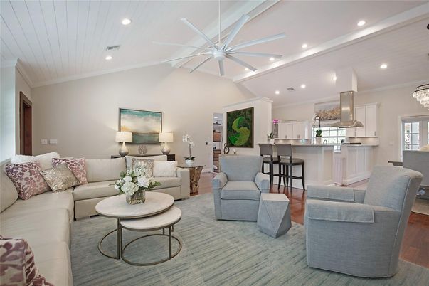Chandelier, Interior, Kitchen, Living room, Pendant Lights, Recessed Lighting, Wood Texture Flooring