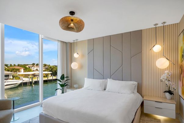 Bedroom, Interior, Pendant Lights, Water