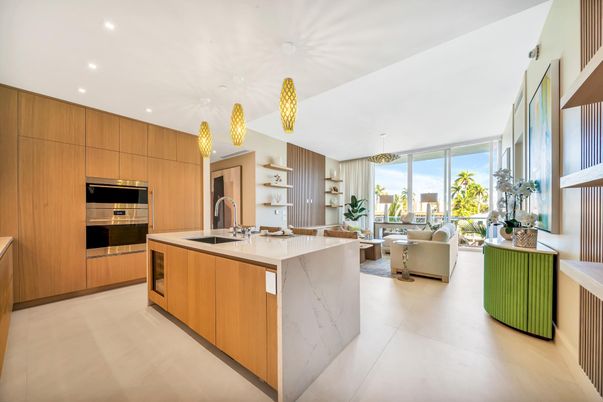Chandelier, Interior, Kitchen, Living room, Pendant Lights, Recessed Lighting, Stainless Steel Appliances
