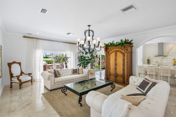 Chandelier, Dining room, Interior, Living room, Marble Walls, Recessed Lighting