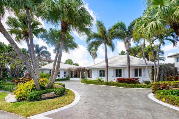 Attached, Backyard, Exterior, Facade, Ranch