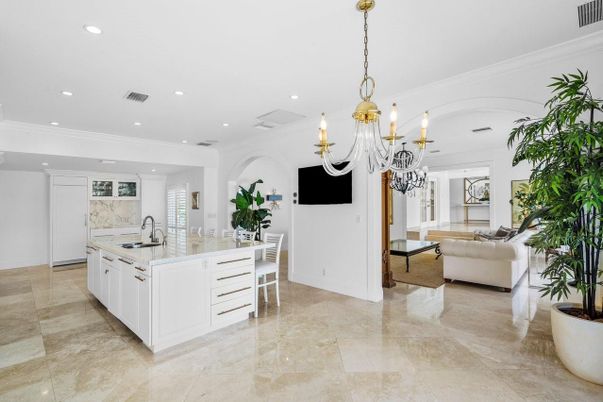 Chandelier, Interior, Kitchen, Living room, Recessed Lighting