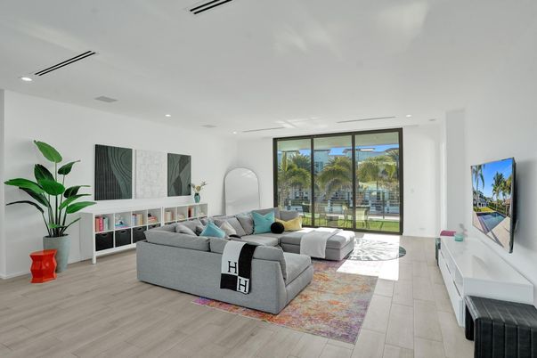 Interior, Living room, Recessed Lighting, Wood Texture Flooring