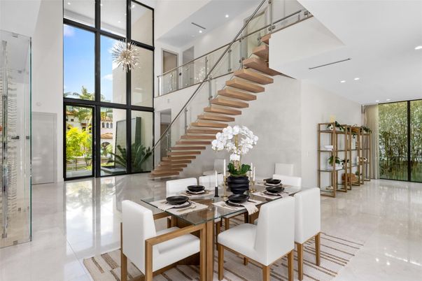 Dining room, Interior, Pendant Lights, Recessed Lighting