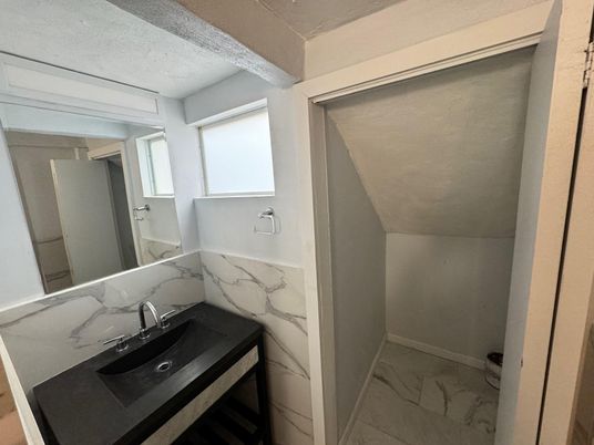 Bathroom, Interior, Marble, Marble Walls