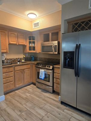 Interior, Kitchen, Stainless Steel Appliances, Wood Texture Flooring