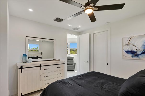 Bedroom, Interior, Recessed Lighting, Water