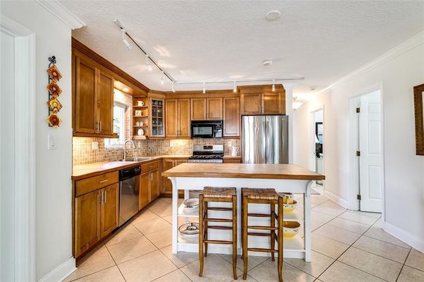 Interior, Kitchen, Stainless Steel Appliances