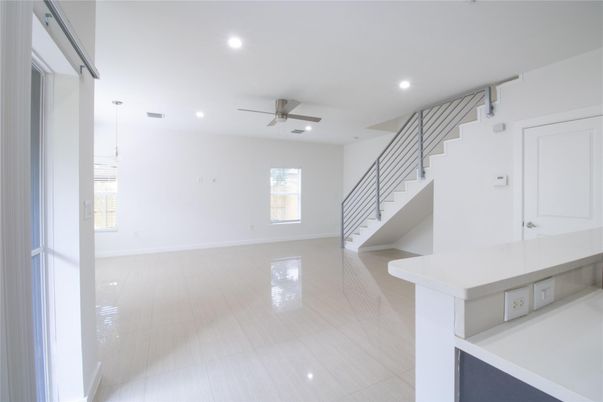 Empty room, Interior, Recessed Lighting