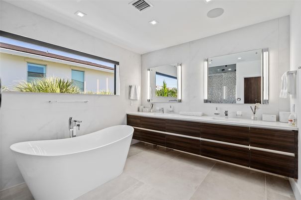 Bathroom, Dual Sink Vanities, Free Standing Baths, Interior, Recessed Lighting