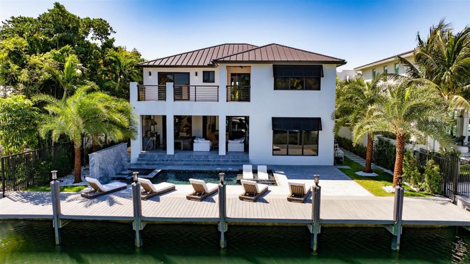 Exterior, Facade, Spanish Mediterranean