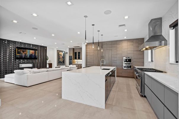 Interior, Kitchen, Living room, Pendant Lights, Recessed Lighting, Stainless Steel Appliances