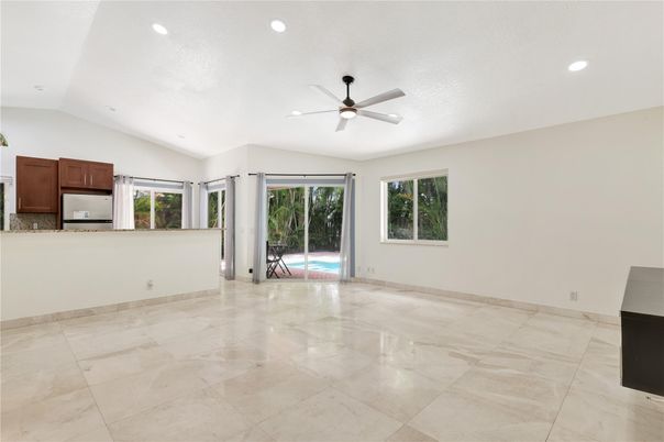 Empty room, Interior, Kitchen, Recessed Lighting
