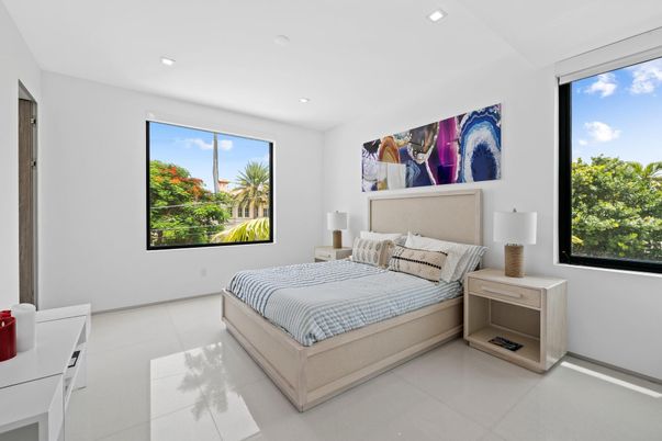 Bedroom, Interior, Recessed Lighting
