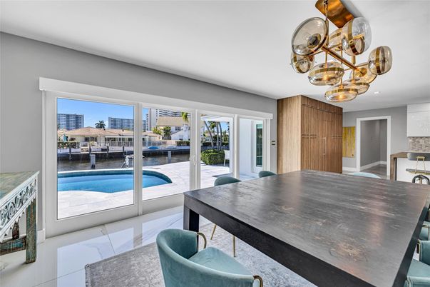 Chandelier, Dining room, Interior, Pendant Lights, Water