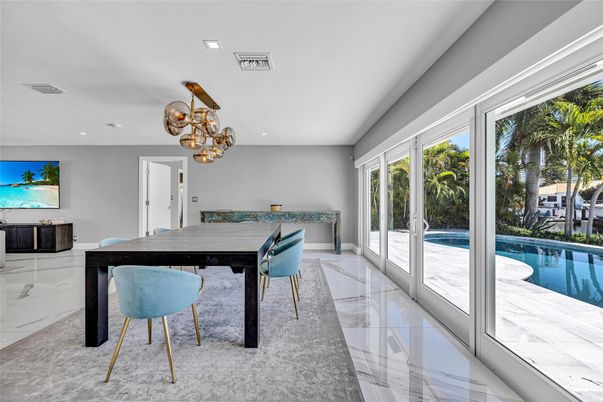 Chandelier, Dining room, Interior, Marble, Recessed Lighting