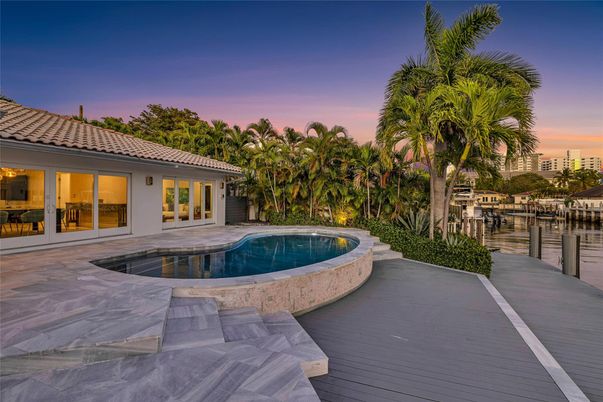 Exterior, Pool, Water