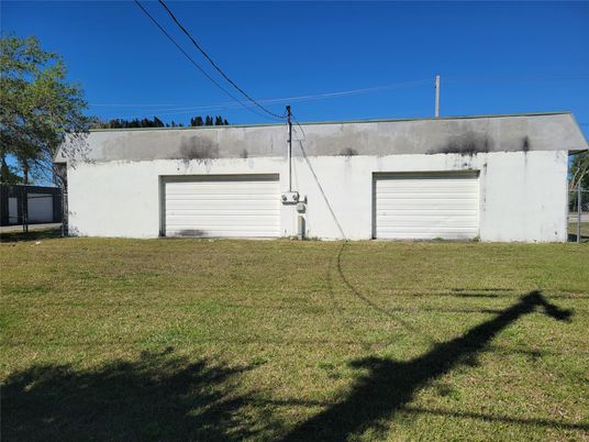 Backyard, Detached Garage, Exterior